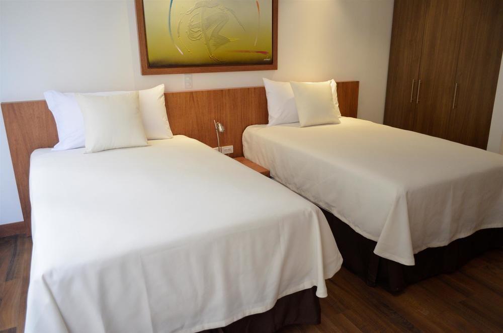 Best Western Hotel Zen Quito Esterno foto