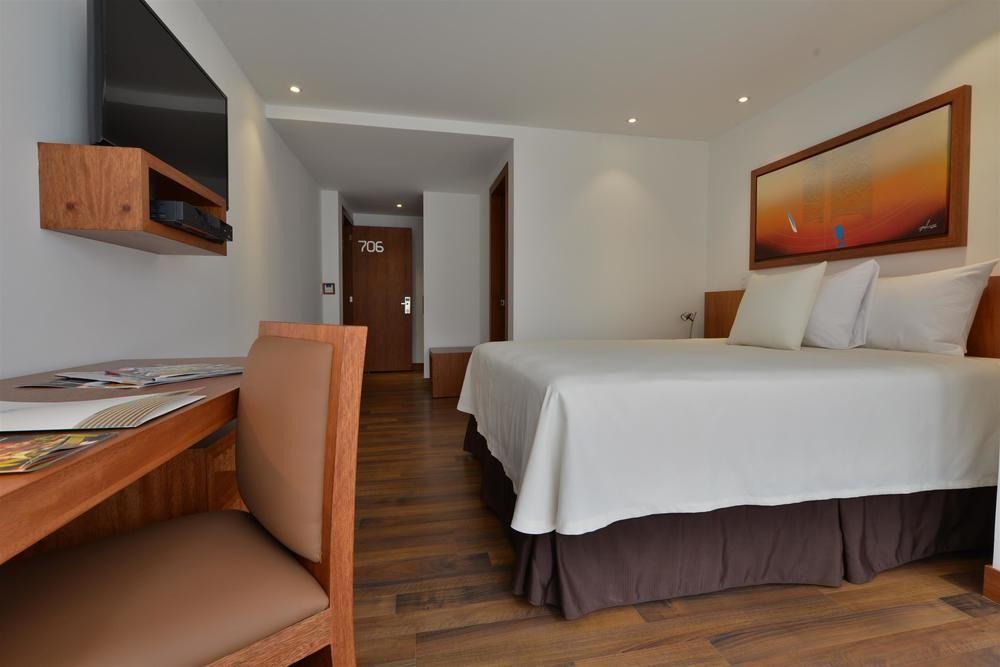 Best Western Hotel Zen Quito Esterno foto