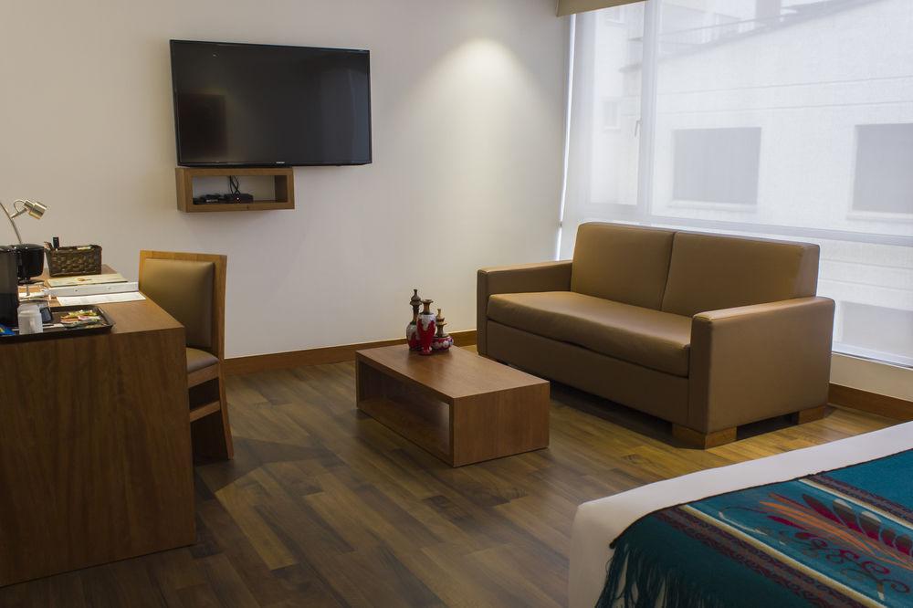 Best Western Hotel Zen Quito Esterno foto