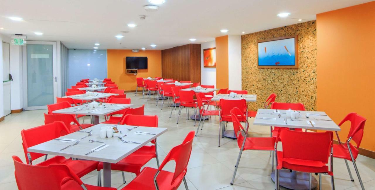 Best Western Hotel Zen Quito Esterno foto